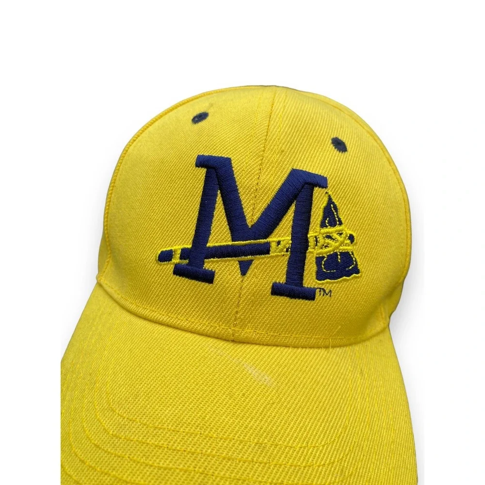 Mississippi Braves Rare Limited Edition‎ Stadium Giveaway Yellow Hat Strapback